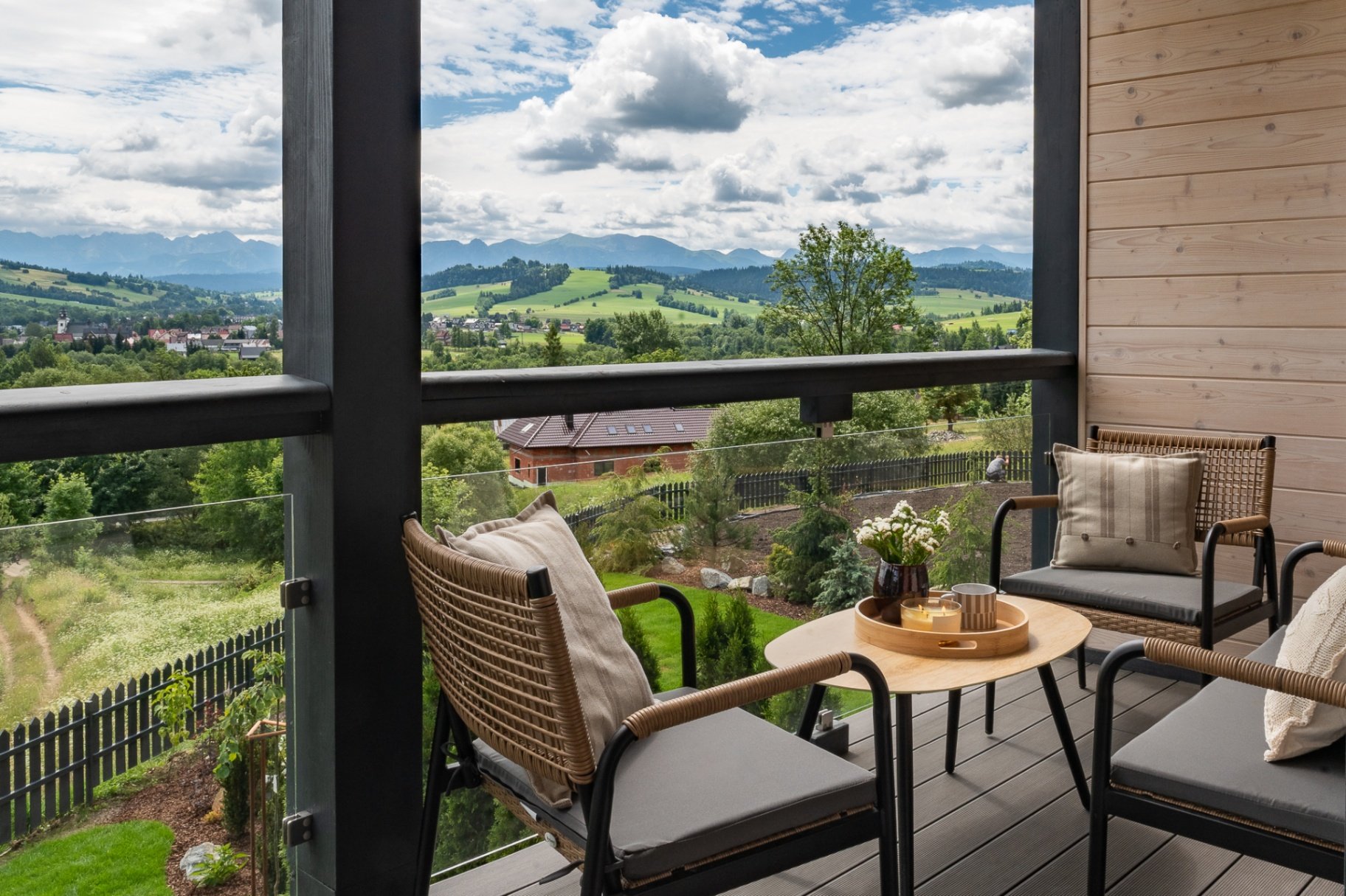 Balkon — panorama Podhala
